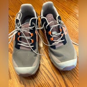 Women’s OC shoes. 7.5